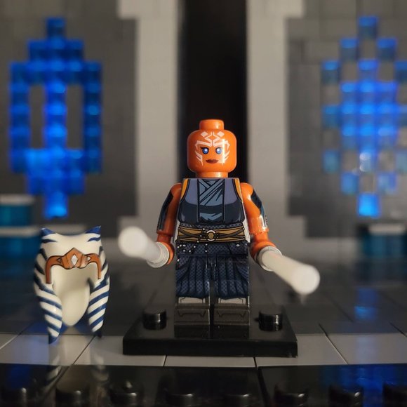 Custom LEGO Compatible Star Wars Mandalorian Ahsoka Minifigure - Picture 5 of 7